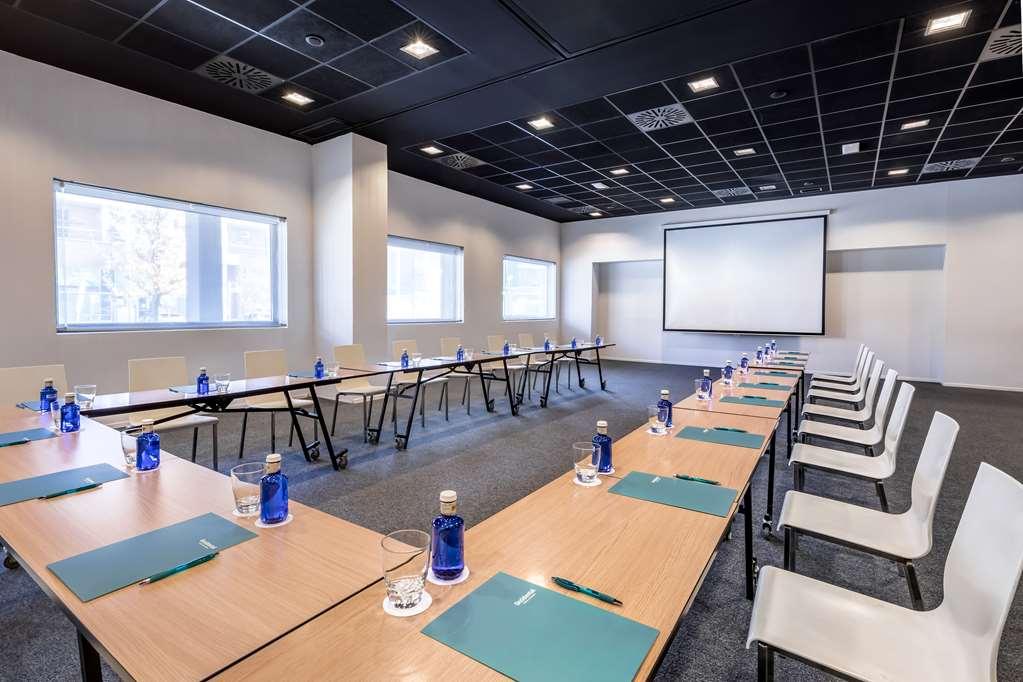 Hotel Zentral Castellana Norte Μαδρίτη Ανέσεις φωτογραφία